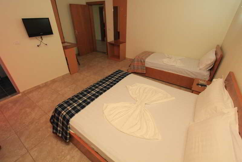 Hotel Bicaj Shkoder Ngoại thất bức ảnh