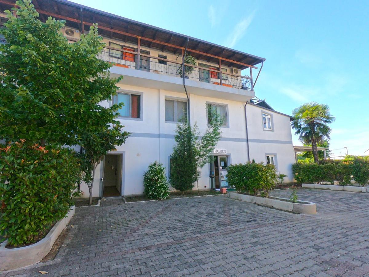 Hotel Bicaj Shkoder Ngoại thất bức ảnh